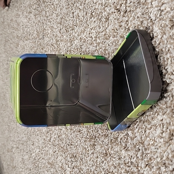 GIRL Scouts Collectible Nut Tin 2019 Green Jeep Bus - Picture 6 of 8